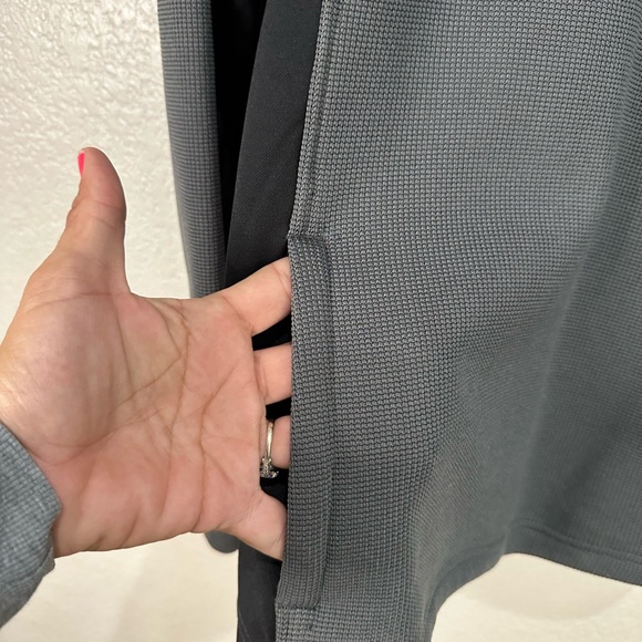 LIKE NEW SPYDER 1/2 ZIP PULLOVER JACKET - Picture 3 of 9